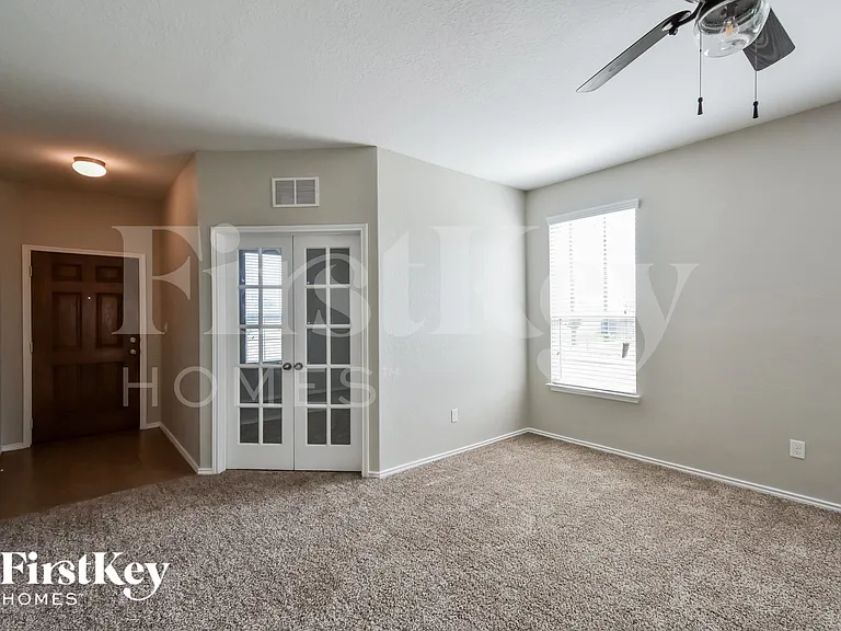 6503 Davenport Bay — Photo 11