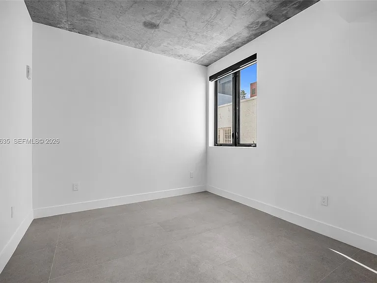 91 NW 27th St #101 — Photo 15