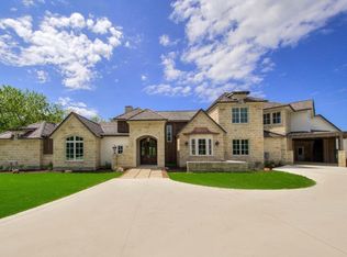 102 Fabra St, Boerne, TX 78006