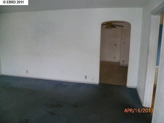 2nd image of 859 N 16th St