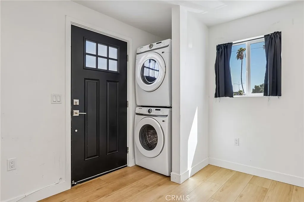 2 bed, 500 sqft, $2,999 — Photo 4