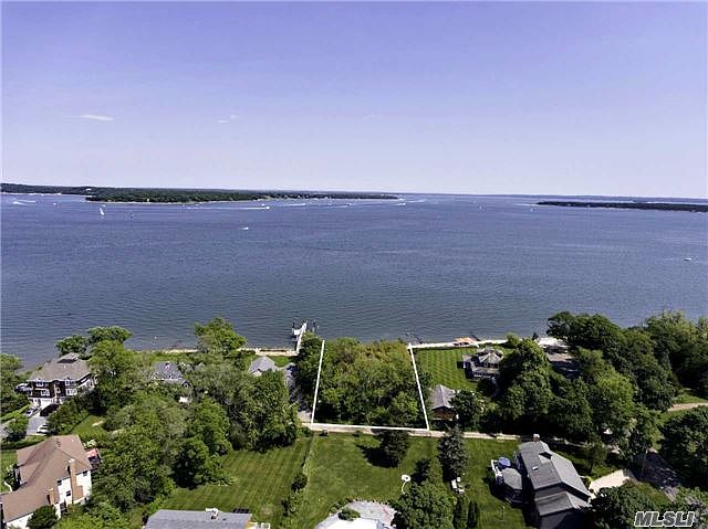 2nd image of 1071 Bay Home Rd