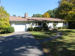 630 Bay Rd, Amherst, MA 01002