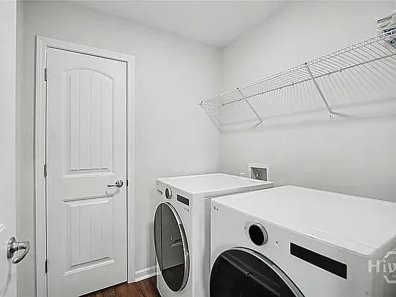 4 bed, 2.5 bath, 2172 sqft, $1,590 — Photo 2