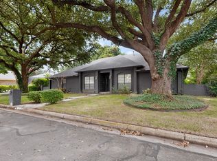 3900 N Shadycreek Dr, Arlington, TX 76013