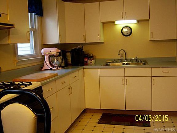 2nd image of 1407 E Robinson St