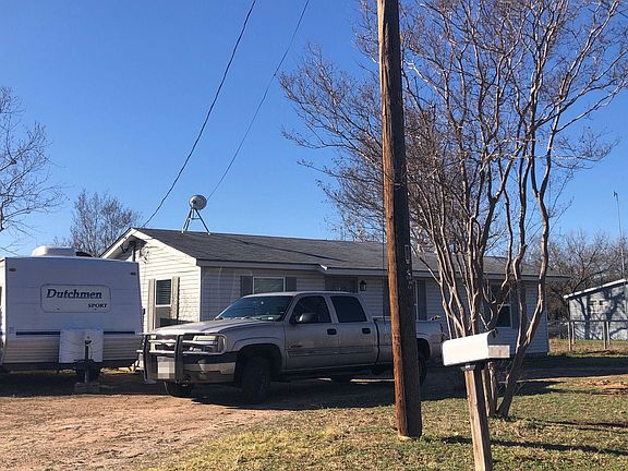 3rd image of 905 Navajo Dr