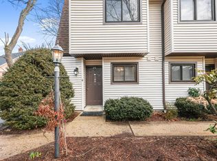 329 Strawberry Hill Ave APT 4, Norwalk, CT 06851
