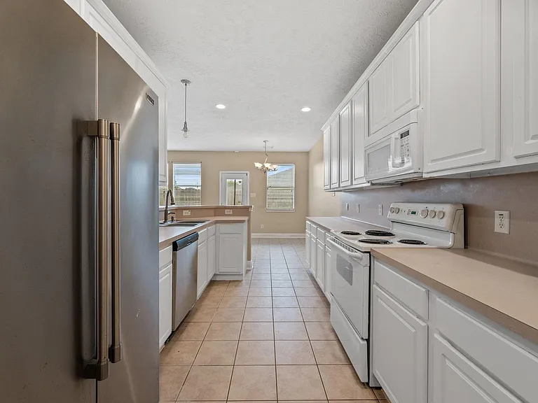 8714 Thistlemoor Ln — Photo 11