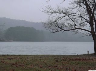 391 Honeycomb Valley Rd, Grant, AL 35747