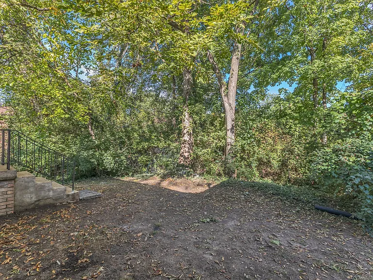 3108 Lealand Ln #B — Photo 23