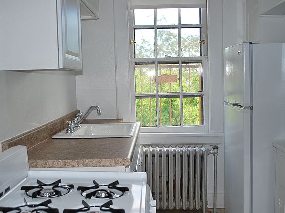 4th image of 1 Haven Ct APT S3c