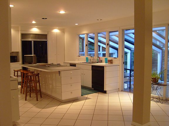 2nd image of 10 Redwood Ct
