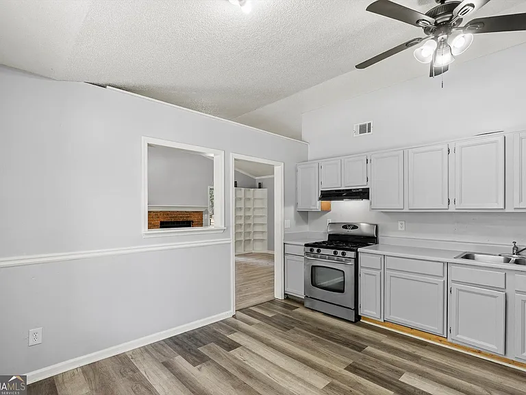 991 Brandon Hill Way — Photo 9