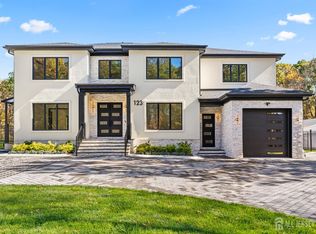 123 Westley Rd, Old Bridge, NJ 08857