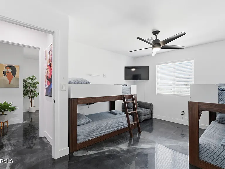 2812 N 71st Pl — Photo 37