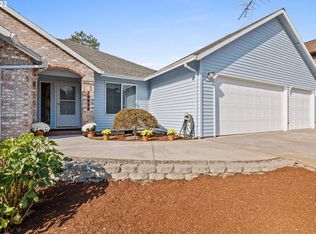 36930 Eldridge Dr, Sandy, OR 97055