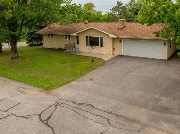 102 Hillcrest Ave E, Walker, MN 56484