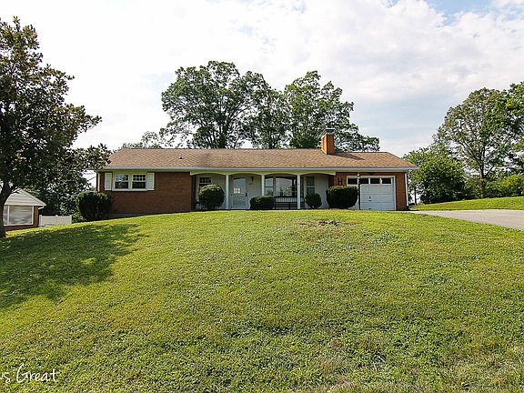 2nd image of 3604 Parkwood Dr SW