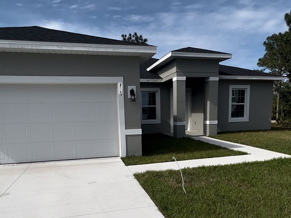 1st image of 417 Ohio Way #1