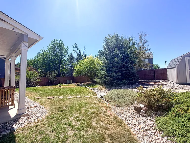 9794 Newcastle Dr — Photo 23