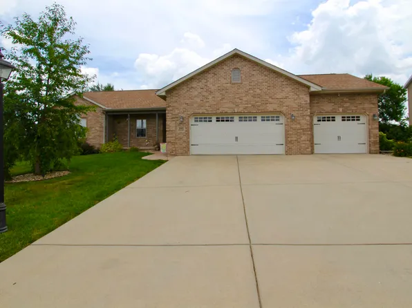105 Cypress Point, Washington, IL 61571