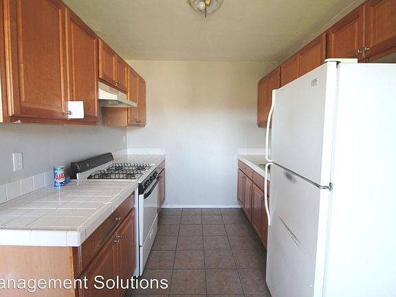 4th image of 5027 University Ave APT 7