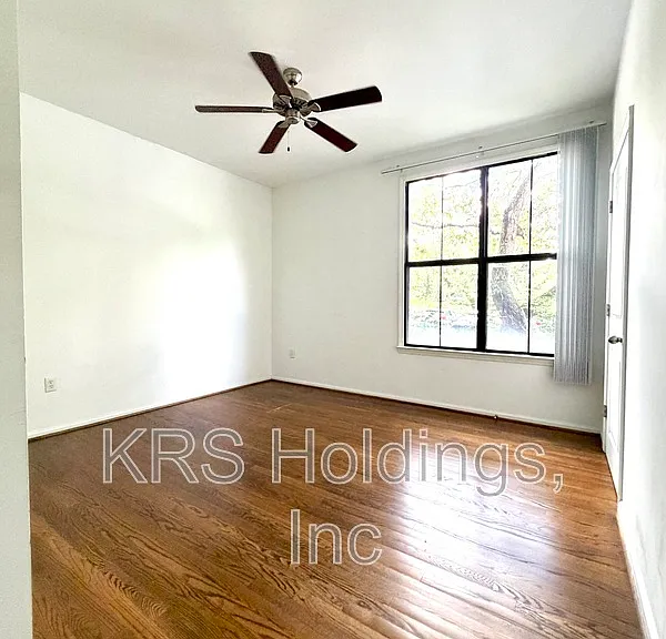 745 Walker Sq #2D — Photo 1