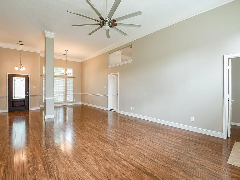 21818 Windsor Castle Dr — Photo 9