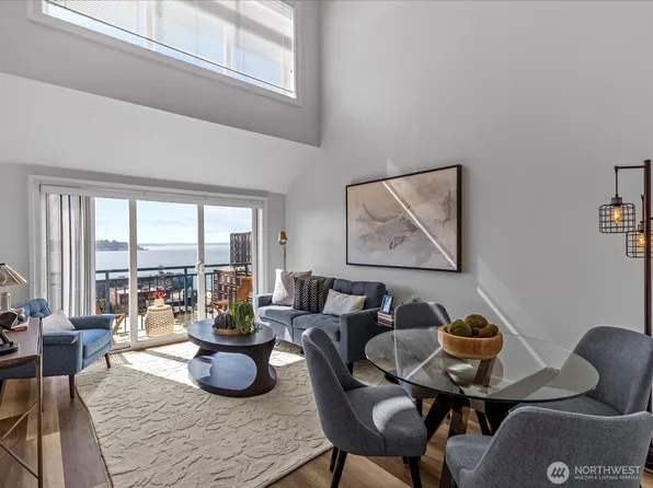 2414 1st Avenue #710, Seattle, WA 98121