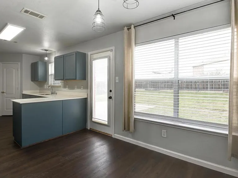 8609 Muir Dr — Photo 10