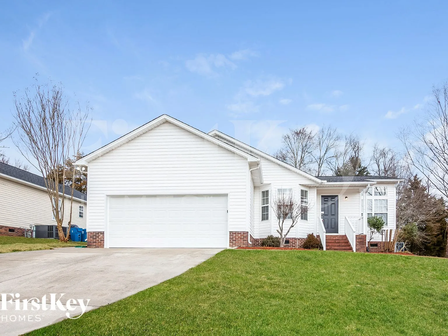 3 bed, 2.0 bath, 1462 sqft, $1,740 — Photo 1