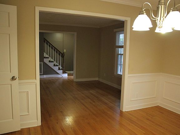 Formal dining/Formal living