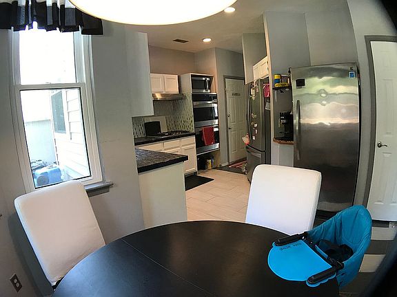 4th image of 1109 Pin Oak Dr