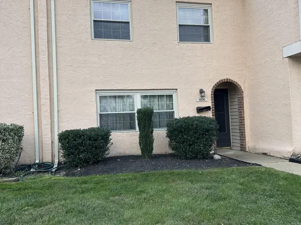 1906 Chelmsford Cir, Newark, DE 19713