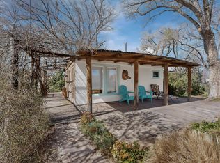 3308 Beach Rd NW, Albuquerque, NM 87104