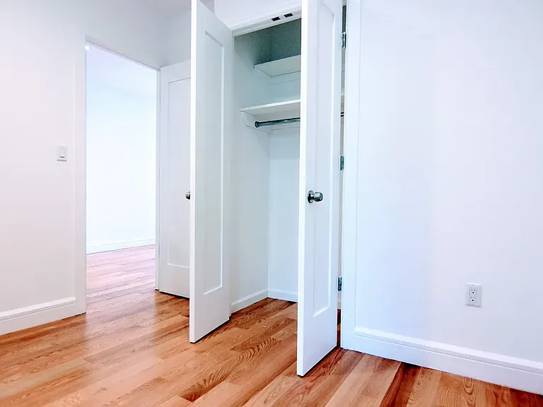 24 Charles St #11 — Photo 11