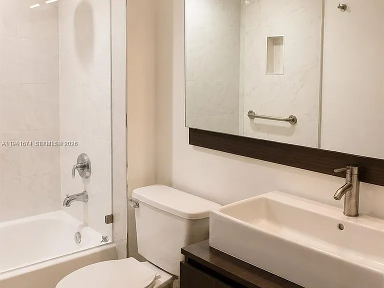 650 West Ave #810 — Photo 17