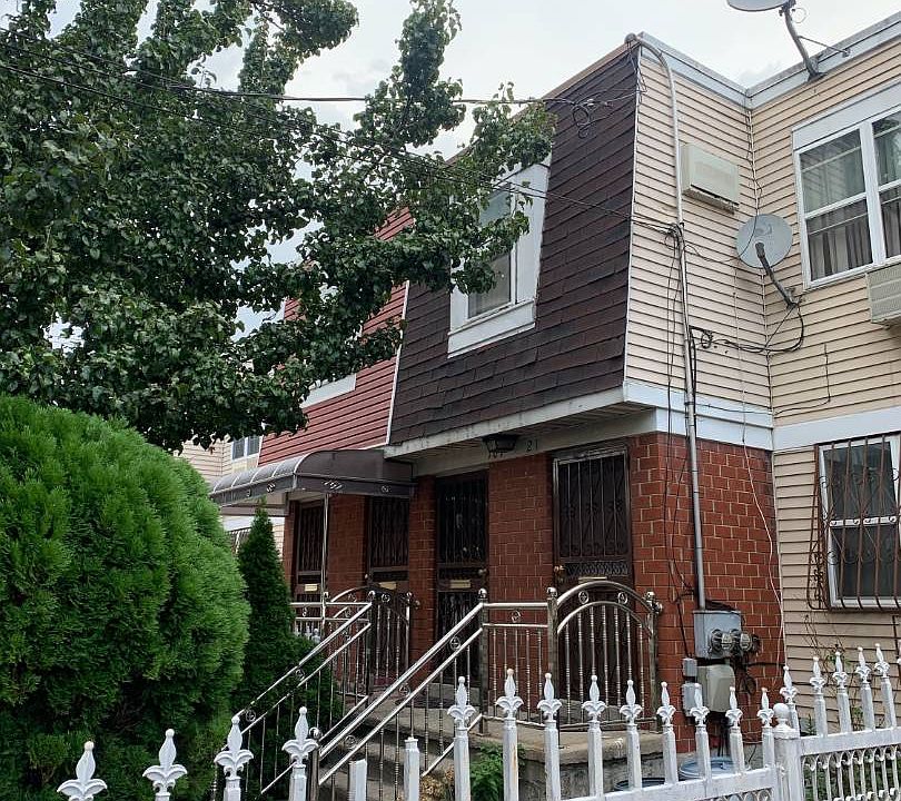 2nd image of 10721 154th St