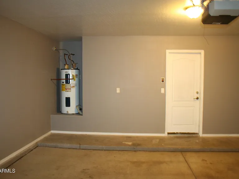 11207 W Hopi St — Photo 41
