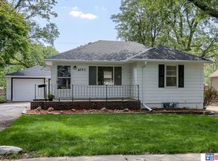 6727 Orchard St, Lincoln, NE 68505