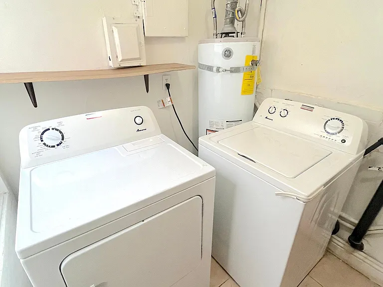 227 S Gale Dr #4 — Photo 10