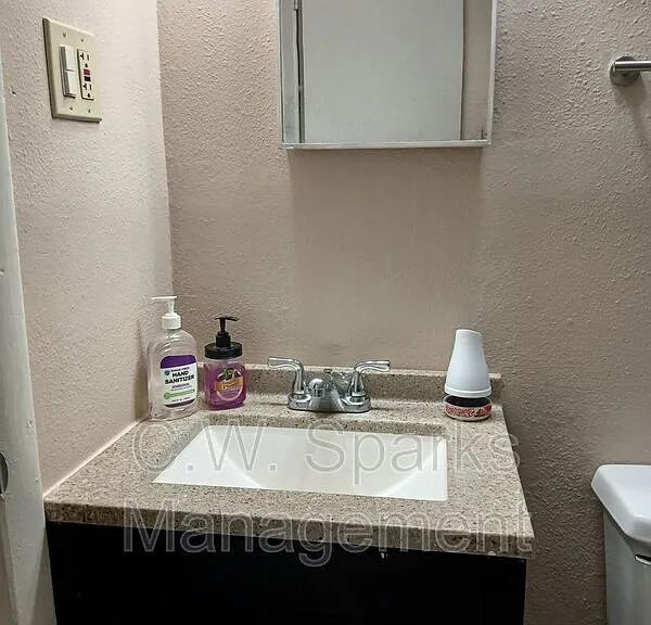 2557 Talco Dr — Photo 16