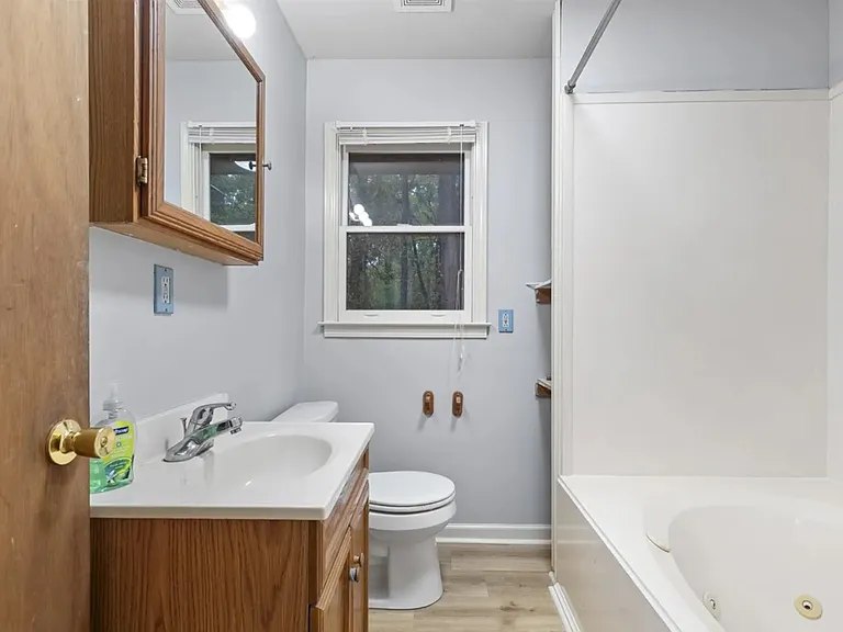 3972 Sullivan St — Photo 6