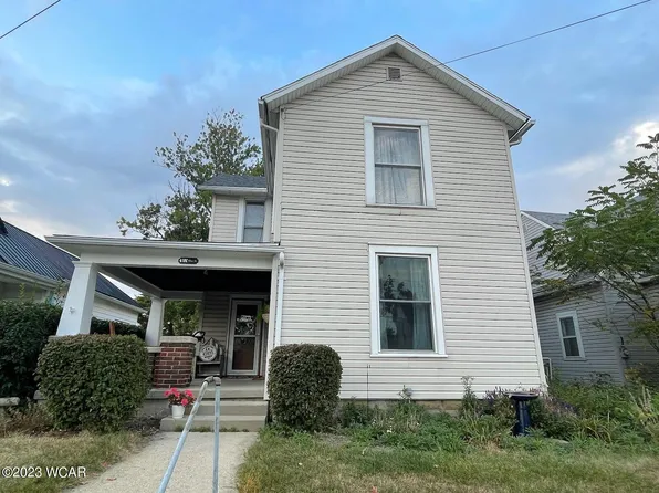 4 W Silver St, Wapakoneta, OH 45895