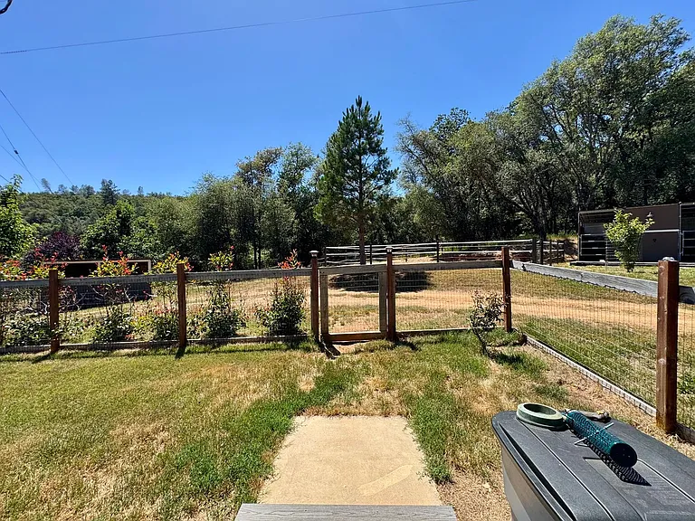 12114 Wolf Rd — Photo 25