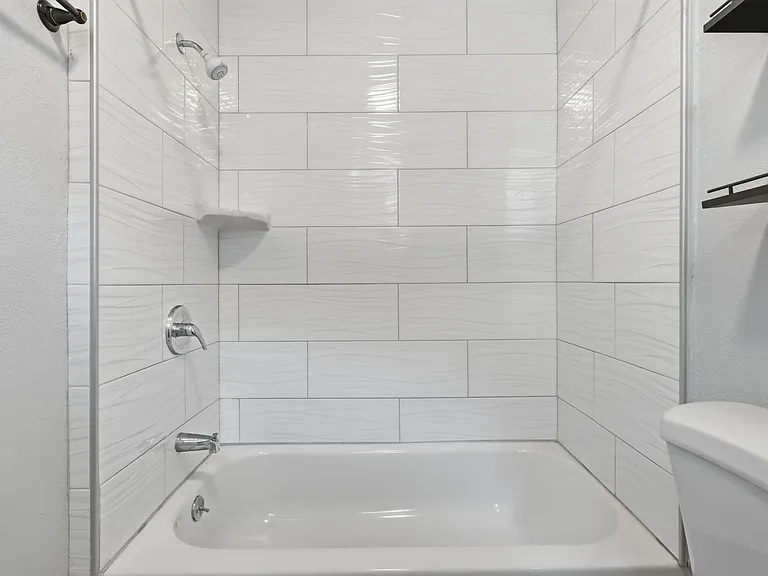 936 N Ogden St — Photo 20