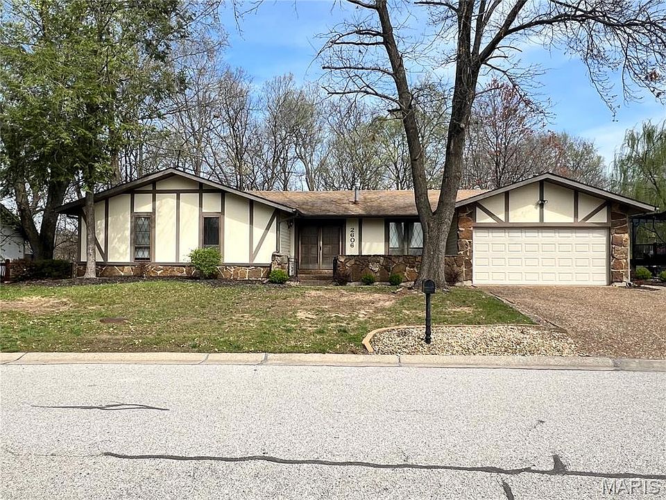 2606 Horseshoe Rdg, Saint Charles, MO 63303 | Zillow