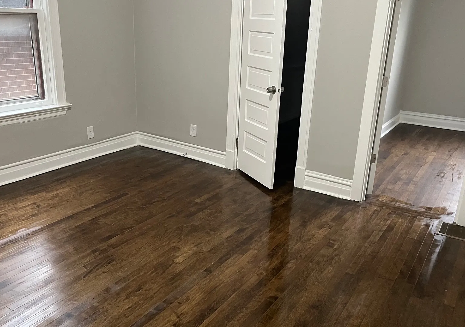 2 bed, 1.5 bath, 1000 sqft, $1,550 — Photo 3