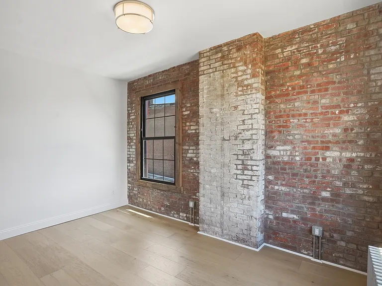 207 Main St #9 — Photo 6